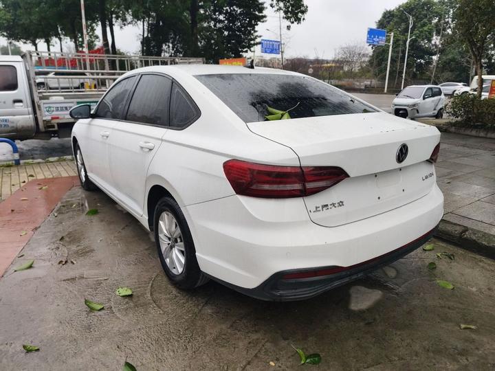Lavida 2023 1.5L AT photo 4