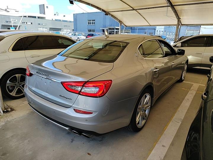 2015 3.0T Standard photo 4