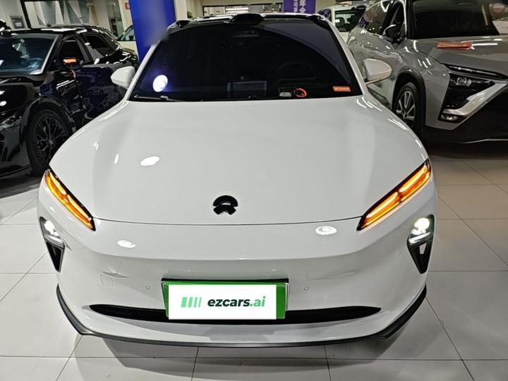 ET5 2022 75kWh photo 2