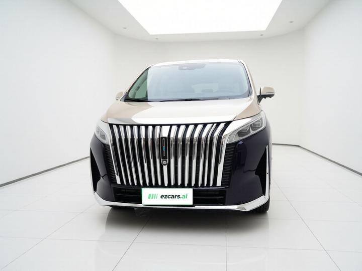 2023 AWD Flagship photo 2