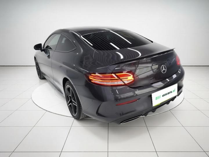 C-Class Imported 2023 C 260 Coupe photo 4