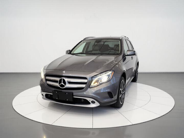 GLA 2016 GLA 220 4MATIC Luxury photo 2