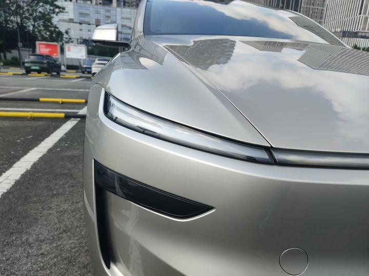 Model Y L 2025 Long Range AWD photo 7