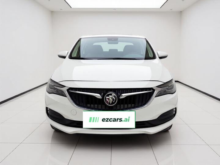 GL6 2018 18T 6-Seater Luxury photo 2