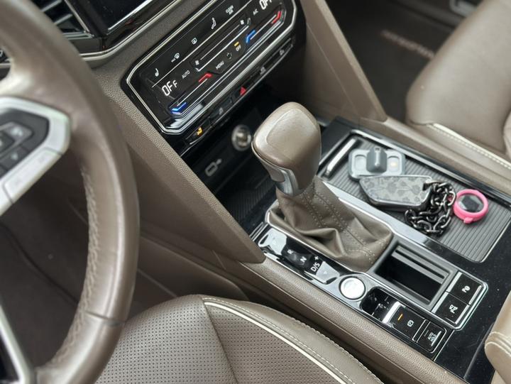 Viloran 2020 380TSI Flagship photo 5