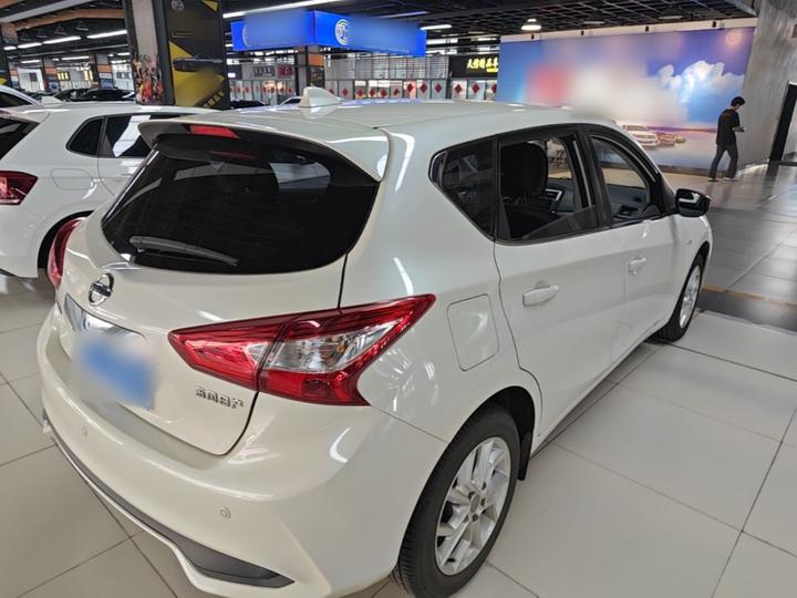 Tiida 2021 1.6L CVT photo 4