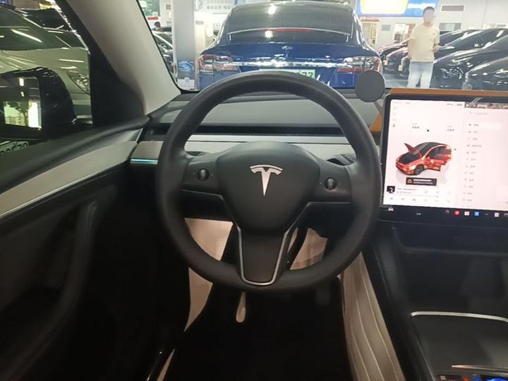 Model Y 2023 Long Range AWD photo 6