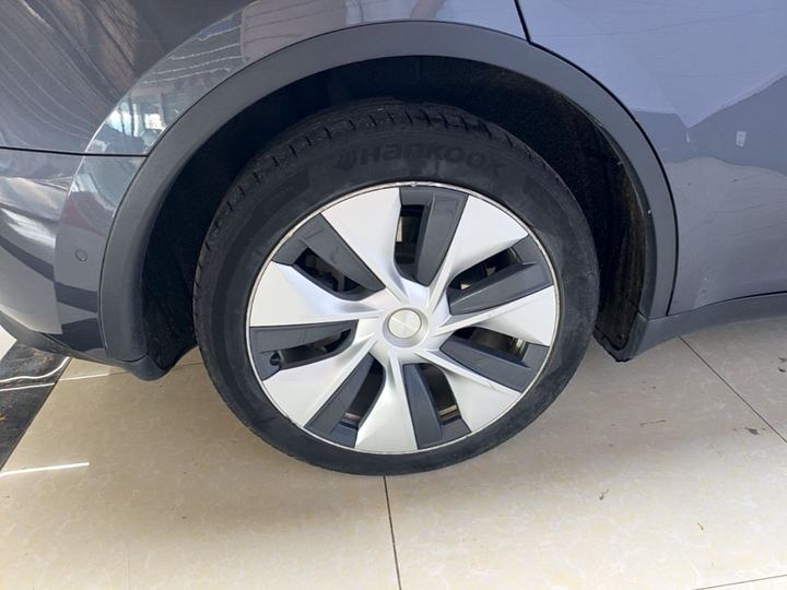 Model Y 2021 Long Range AWD photo 3