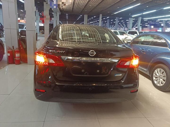 Sylphy 2014 1.6XV CVT Exclusive photo 3