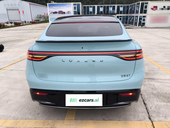HIMA Luxeed R7 2025 EREV 251km Max photo 3