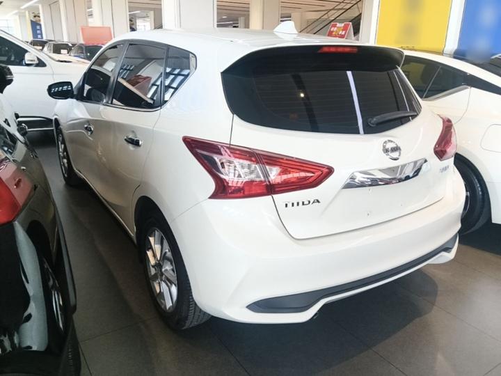 Tiida 2021 1.6L CVT photo 4