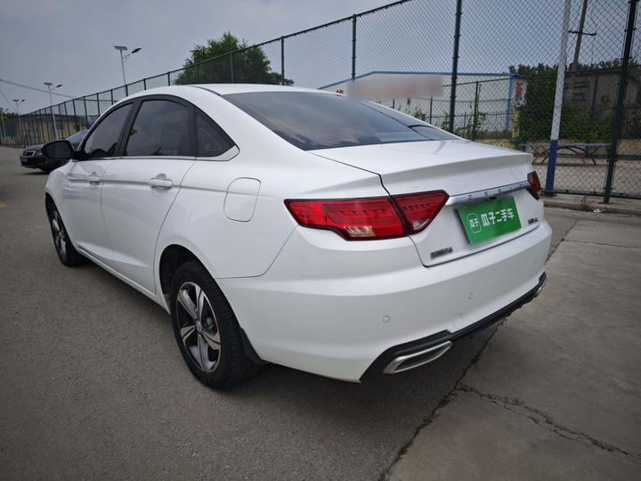 Emgrand GL 2017 1.8L DCT Elite photo 4