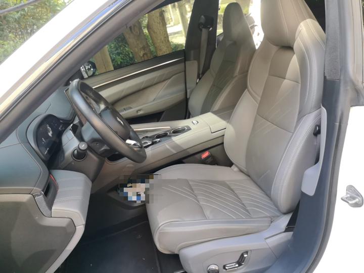 001 2025 ME 100kWh AWD photo 7