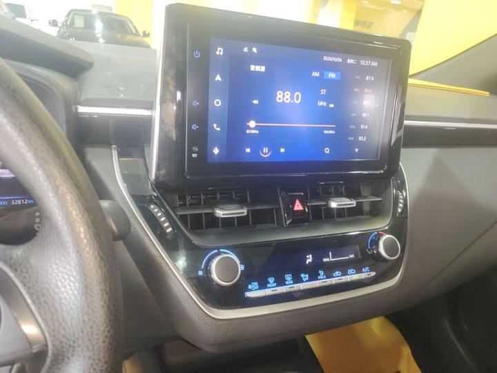Levin 2023 185T CVT Luxury photo 8