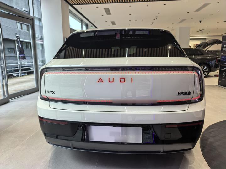 AUDI E7X 2026 Pioneer photo 4