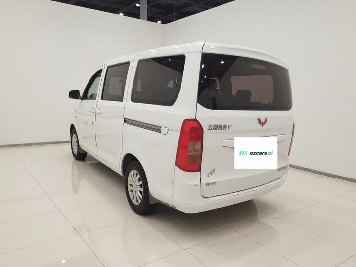 Wuling Rongguang V 2016 1.5L Standard photo 4