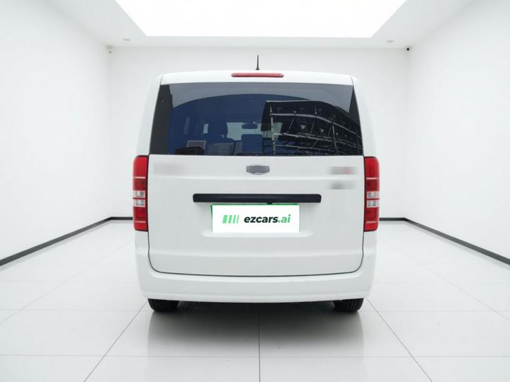 Refine M3 2022 PLUS 1.8L Comfort photo 3