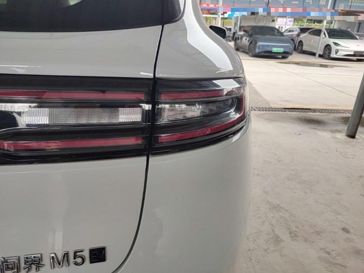 HIMA AITO M5 2023 EV AWD ADAS photo 7