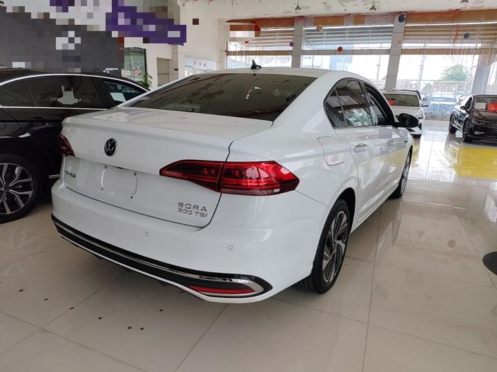 Bora 2023 300TSI DSG photo 6