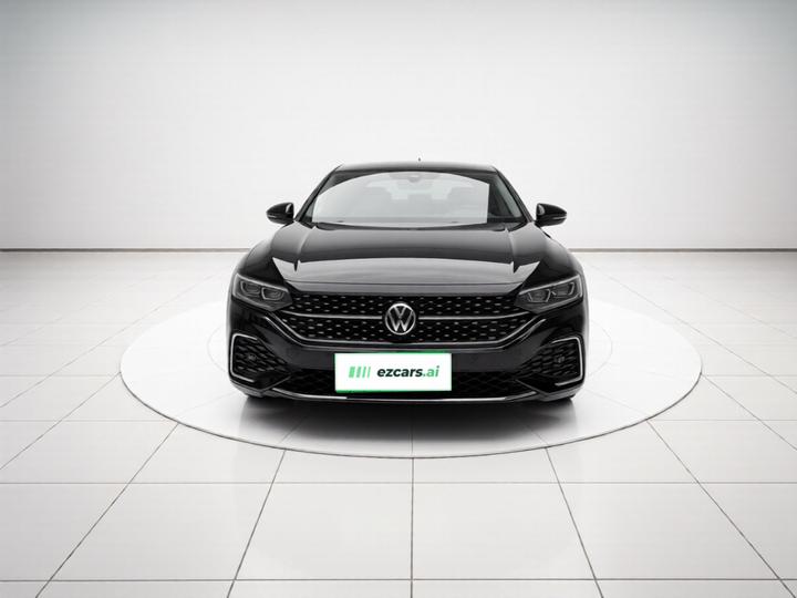 Passat 2023 330TSI Premium photo 2