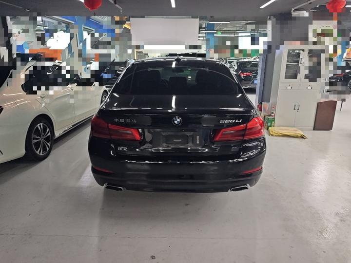 5 Series 2018 528Li Special photo 3