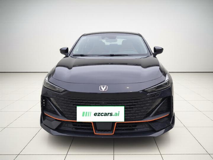 UNI-V 2023 1.5T Sport photo 2