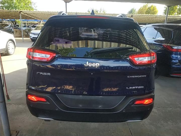 Cherokee 2017 2.0L photo 5