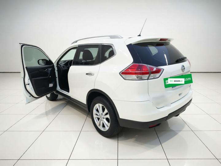 X-Trail 2014 2.5L CVT Luxury 4WD photo 4