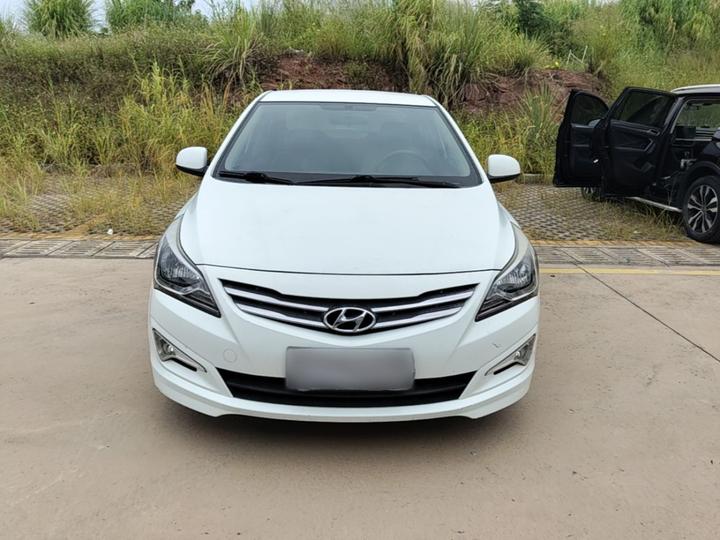 Verna 2014 1.4L AT Smart GLS photo 2