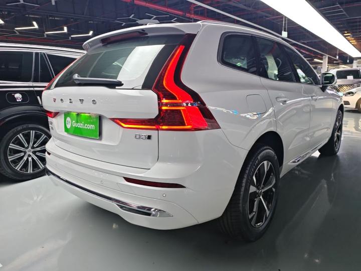 XC60 2026 B5 AWD Luxury photo 6