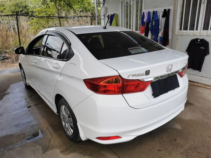 2017 1.5L CVT Comfort photo 4