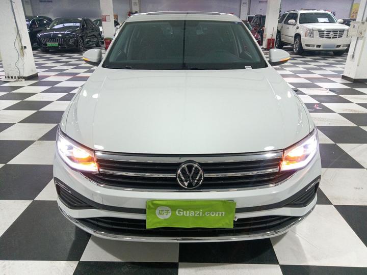 Bora 2025 200TSI DSGPRO photo 2