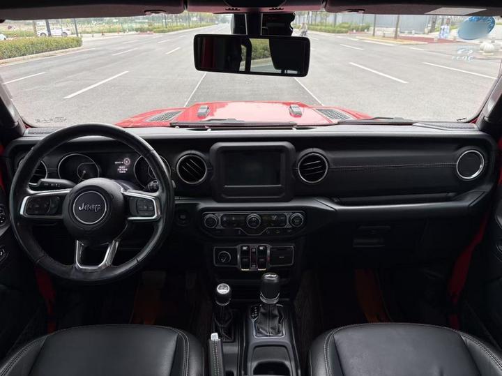 Wrangler 2019 2.0T Sahara 4-Door China V photo 8