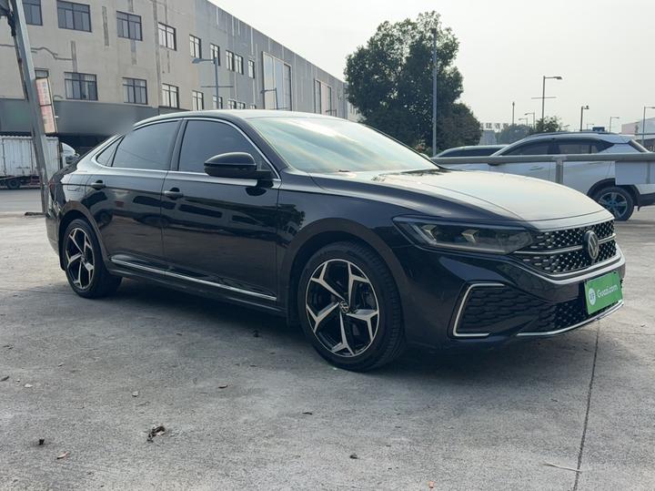 Passat 2023 Facelift 330TSI Elite photo 4