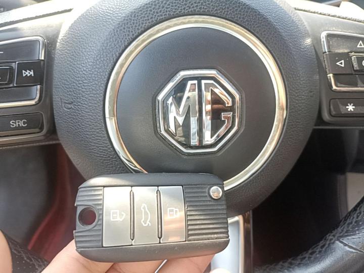 MG6 2017 20T AT Elite Connected China V photo 8