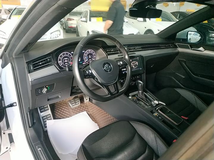 FAW-Volkswagen CC 2019 380TSI China V photo 5