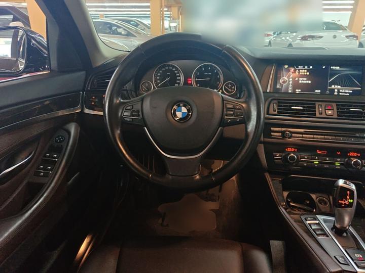 5 Series 2014 525Li Luxury Design Package photo 3