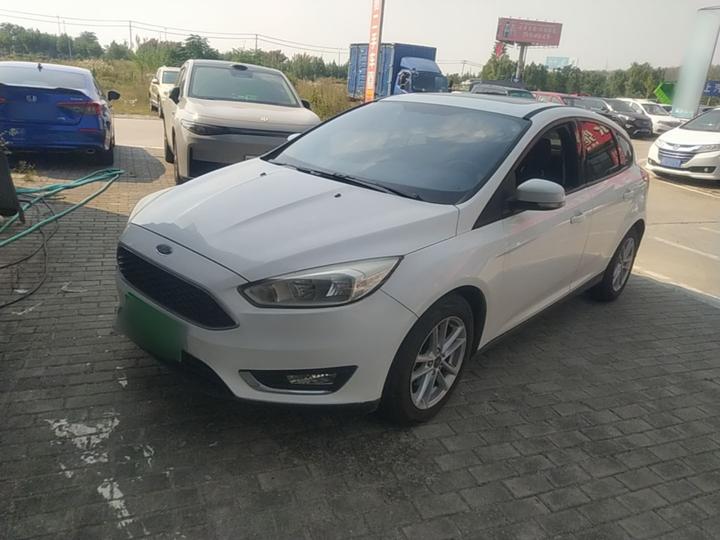 Focus 2017 Hatchback 1.6L AT Fashion