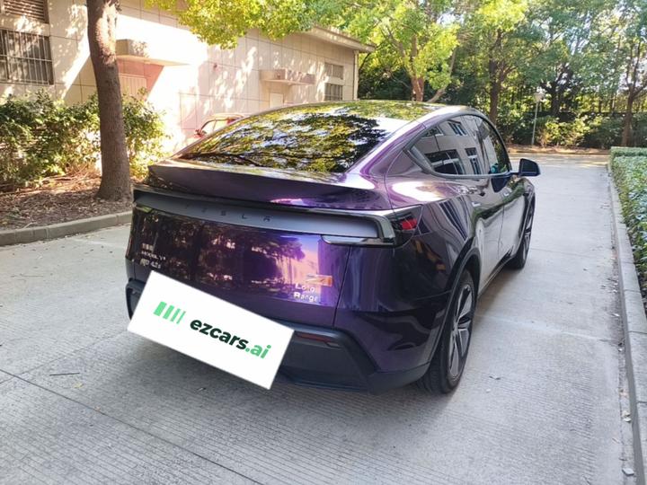 Model Y 2025 Long Range AWD Launch Edition photo 6