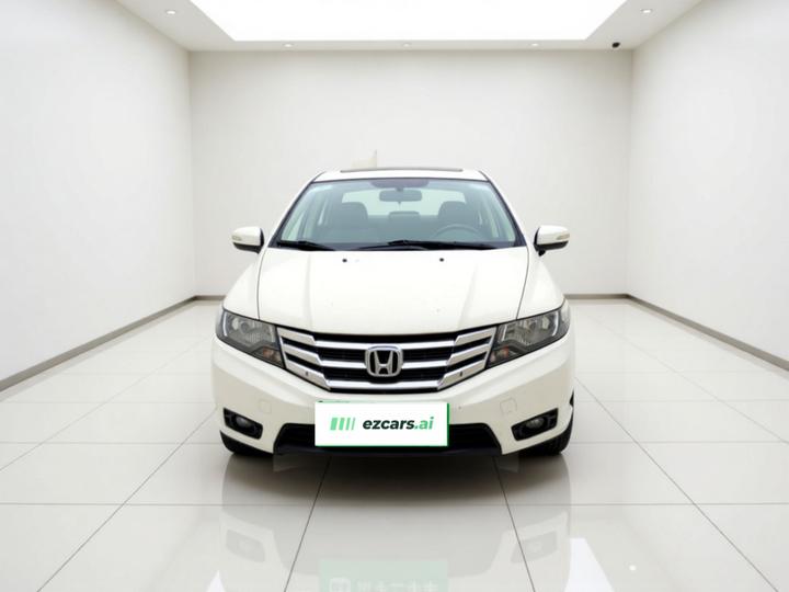 Classic 2012 1.5L AT Flagship photo 2