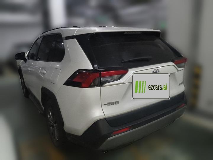 RAV4 2023 2.0L CVT RWD photo 4