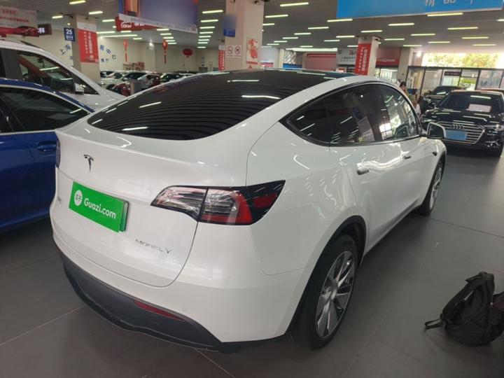 Model Y 2022 Long Range AWD photo 6
