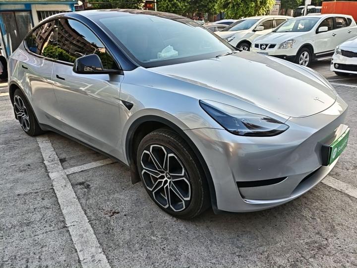 Model Y 2022 Facelift RWD photo 3