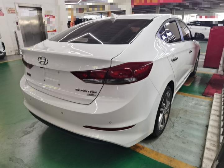 Elantra 2016 1.6L AT Smart Elite photo 4