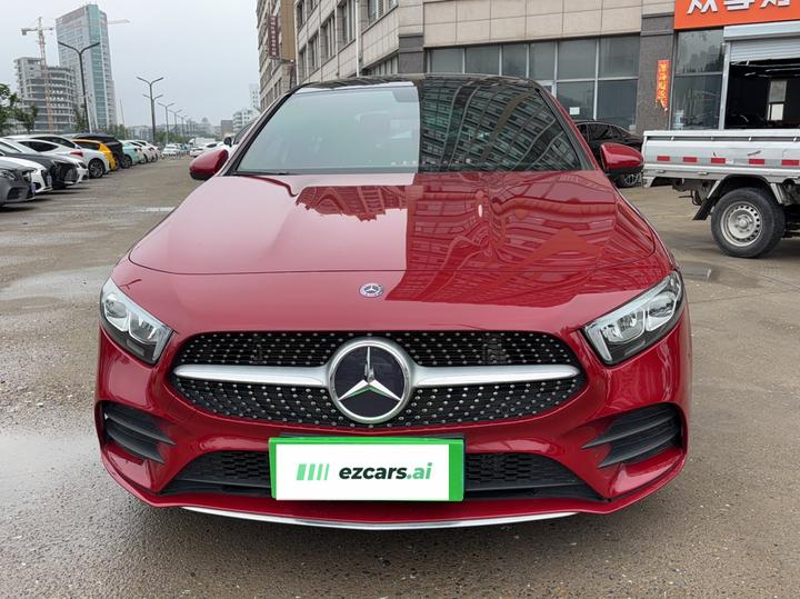A-Class 2020 Facelift A 200 L Sport Dynamic photo 2