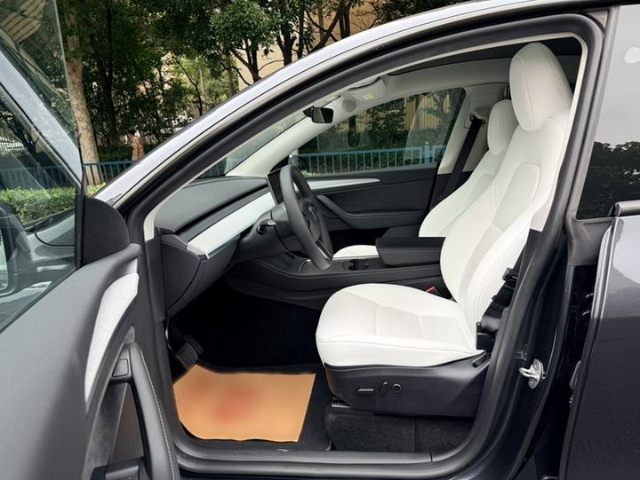 Model Y 2024 Long Range AWD photo 6