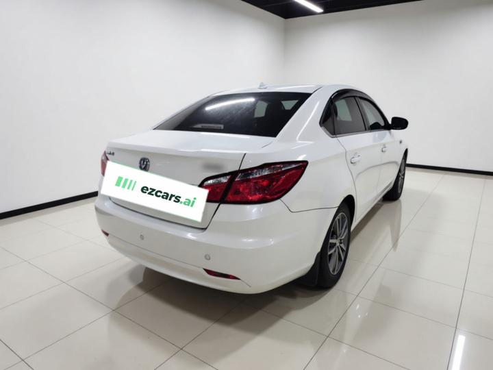 Eado 2015 1.6L AT Luxury photo 4