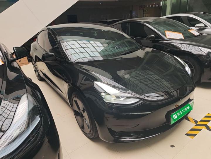 Model 3 2022 RWD photo 3