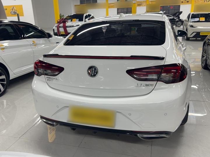 Regal 2019 20T Elite China VI photo 5