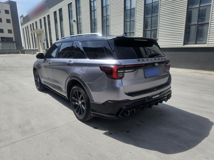 Explorer 2023 EcoBoost 285 AWD plus 7-Seater photo 4